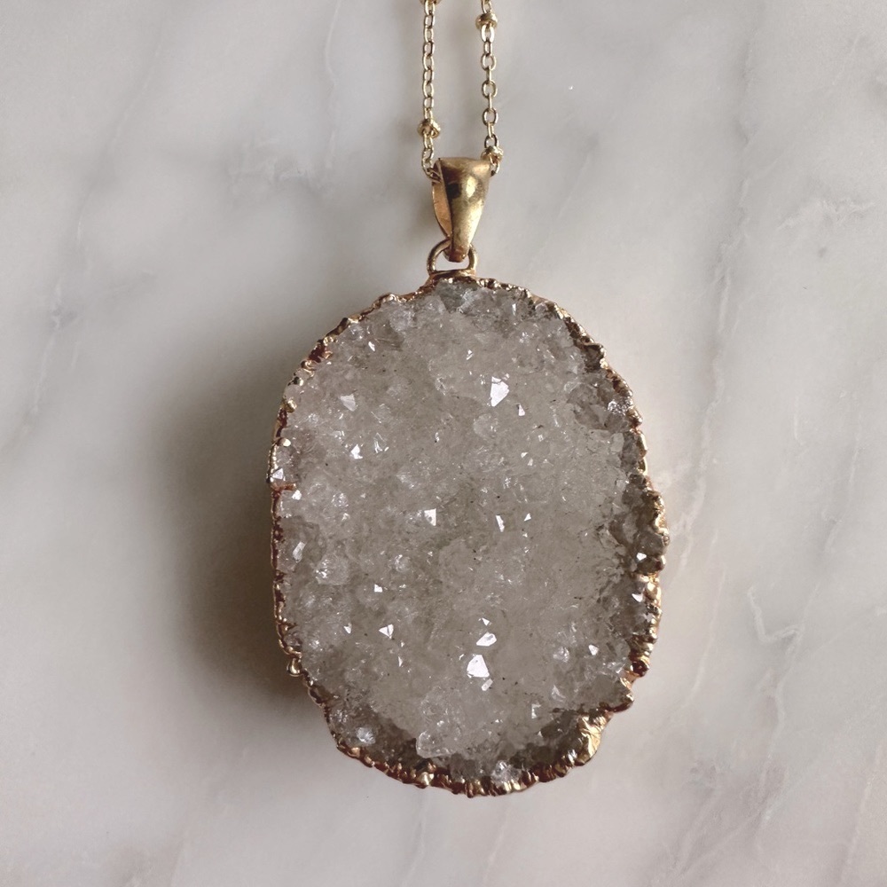 Crystal Necklace (Clear Quartz) *Excellent condition*